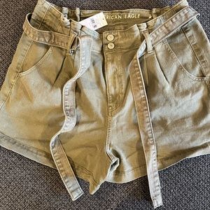 American Eagle AE Highest Rise Paperbag Mom Shorts Size 12 Womens Olive NWT